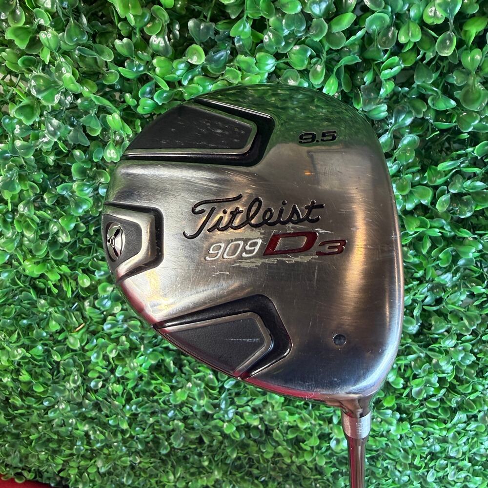 Titleist 909 D3 Driver 9.5 Deg Right Handed Stiff Graphite 44 Inches Long